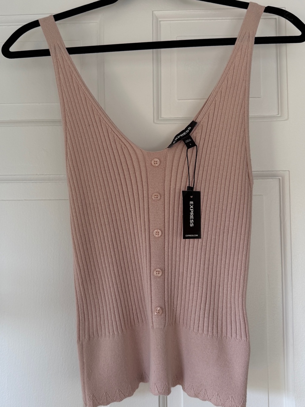 Express Ribbed Button-Front Tank Top in Blush